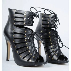 Dolce Vita Cage Sandals sz 8